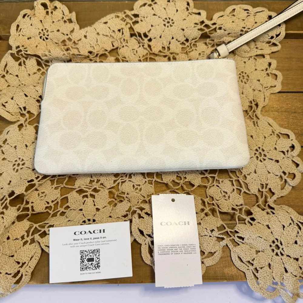 Coach CZ277 Large Corner Zip Wristlet Signature Canvas White Chalk Gold Hardware
